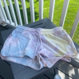Women’s lounge shorts tie dye